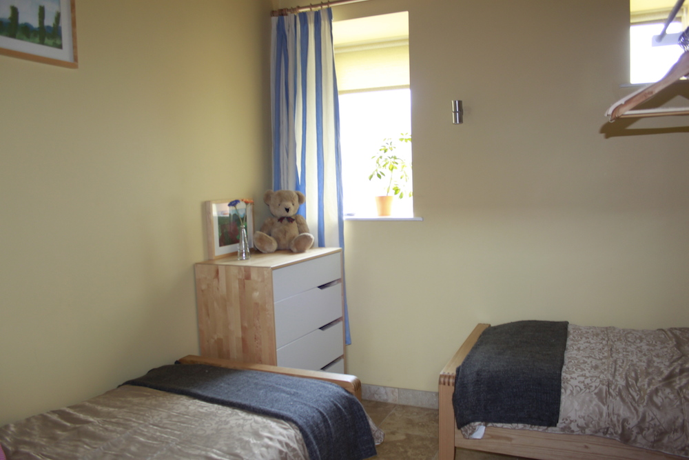 Rosebedroom2